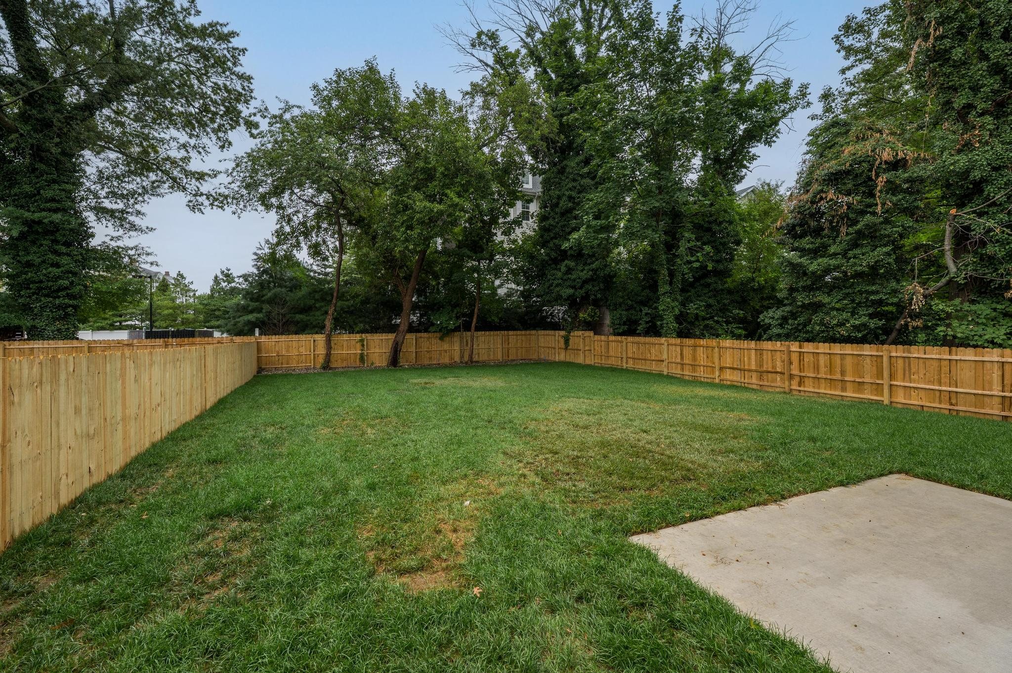 9 E Crystal Lake Backyard Wide Daytime